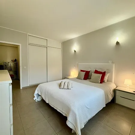 Why Knot Beach, Marina Nearby Quarteira