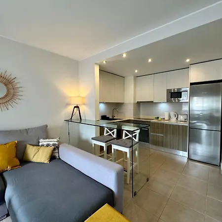 Apartment Why Knot Beach, Marina Nearby
