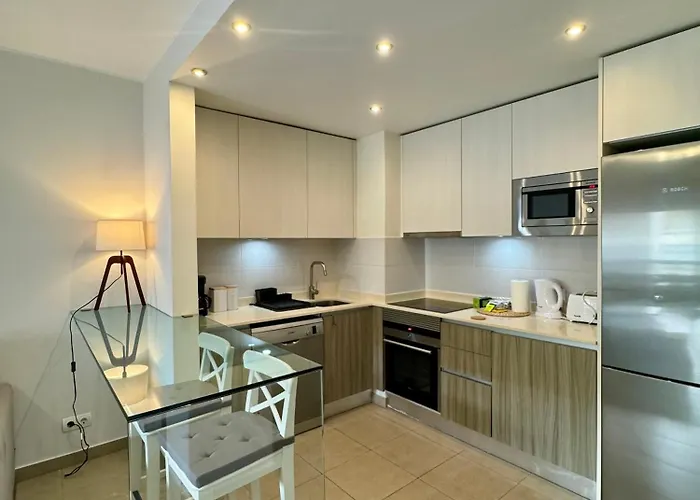 Apartment Why Knot Beach, Marina Nearby